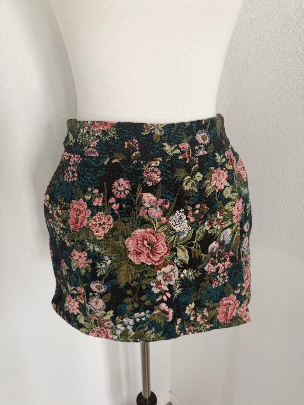 Leith Floral Tapestry Mini Skort Size S Cottagecore Whimsigoth